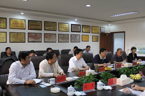 省委常委、副省長駱玉林實地考察物產(chǎn)集團&ldquo;雙百&rdquo;行動重點項目